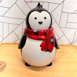 Harry & David Penguin Cookie Jar Ceramic Christmas Holiday Buffalo Plaid Scarf